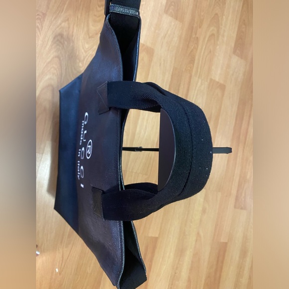 🖤 GUCCI Black PVC Tote and Shoulder Bag 🖤 - Picture 5 of 16